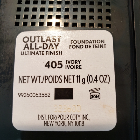 Founation Makeup Bundle. - Picture 3 of 7